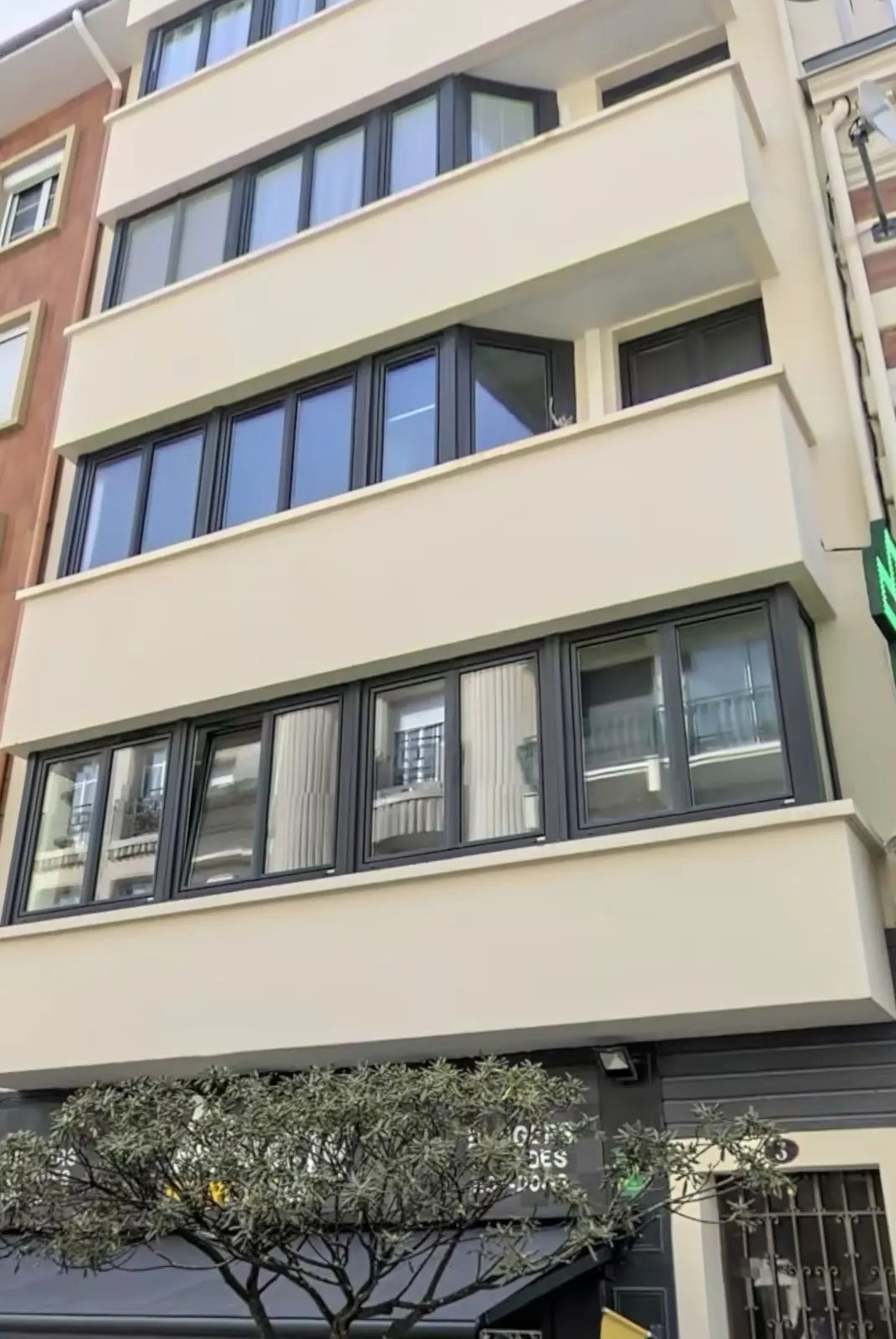 Façade d'immeuble à Arcachon : après travaux